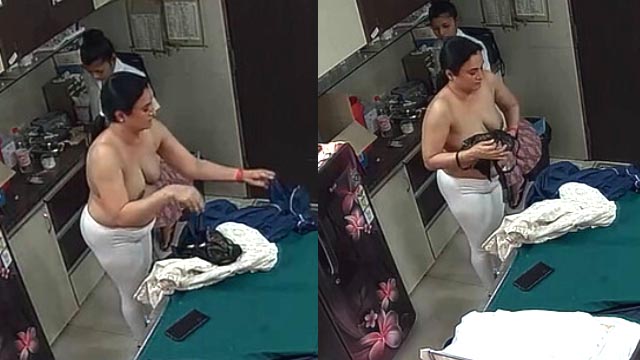 Bhabhi Changing Clothes In Clinic Captured In CCTV