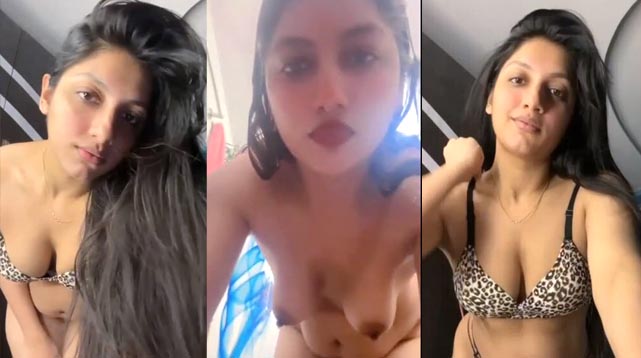 Sexy Babe Nude Dancing Teasing Bathing Asshole
