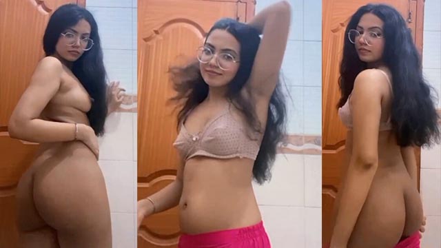 Viral Slim Chasmish Gf Slapping Thick Ass Show